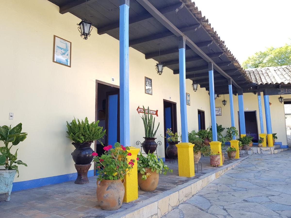 Hotel Lirice Colonial Comitan de Dominguez Exteriör bild